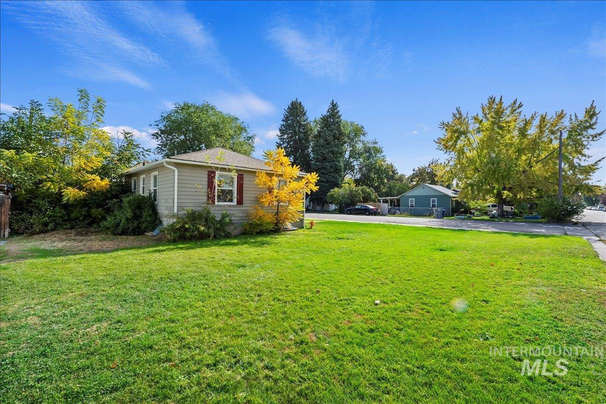 1104 E Dewey Avenue, Nampa, Idaho 83686, 2 Bedrooms, 1 Bathroom, Residential For Sale, Price $349,900,MLS 98997565