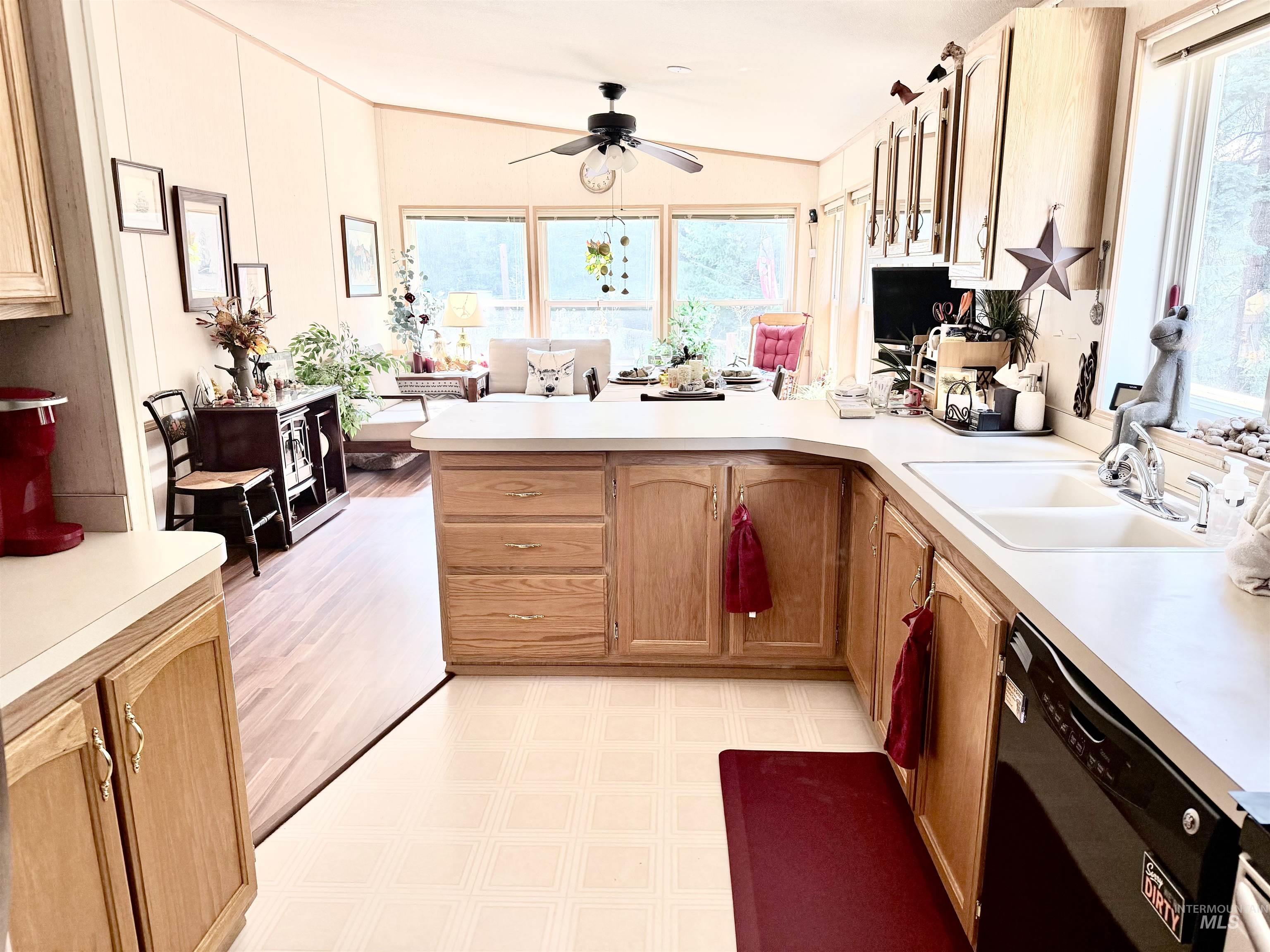 2 Snowbird Ln, Garden Valley, Idaho 83622, 3 Bedrooms, 2 Bathrooms, Residential For Sale, Price $424,000,MLS 98997569