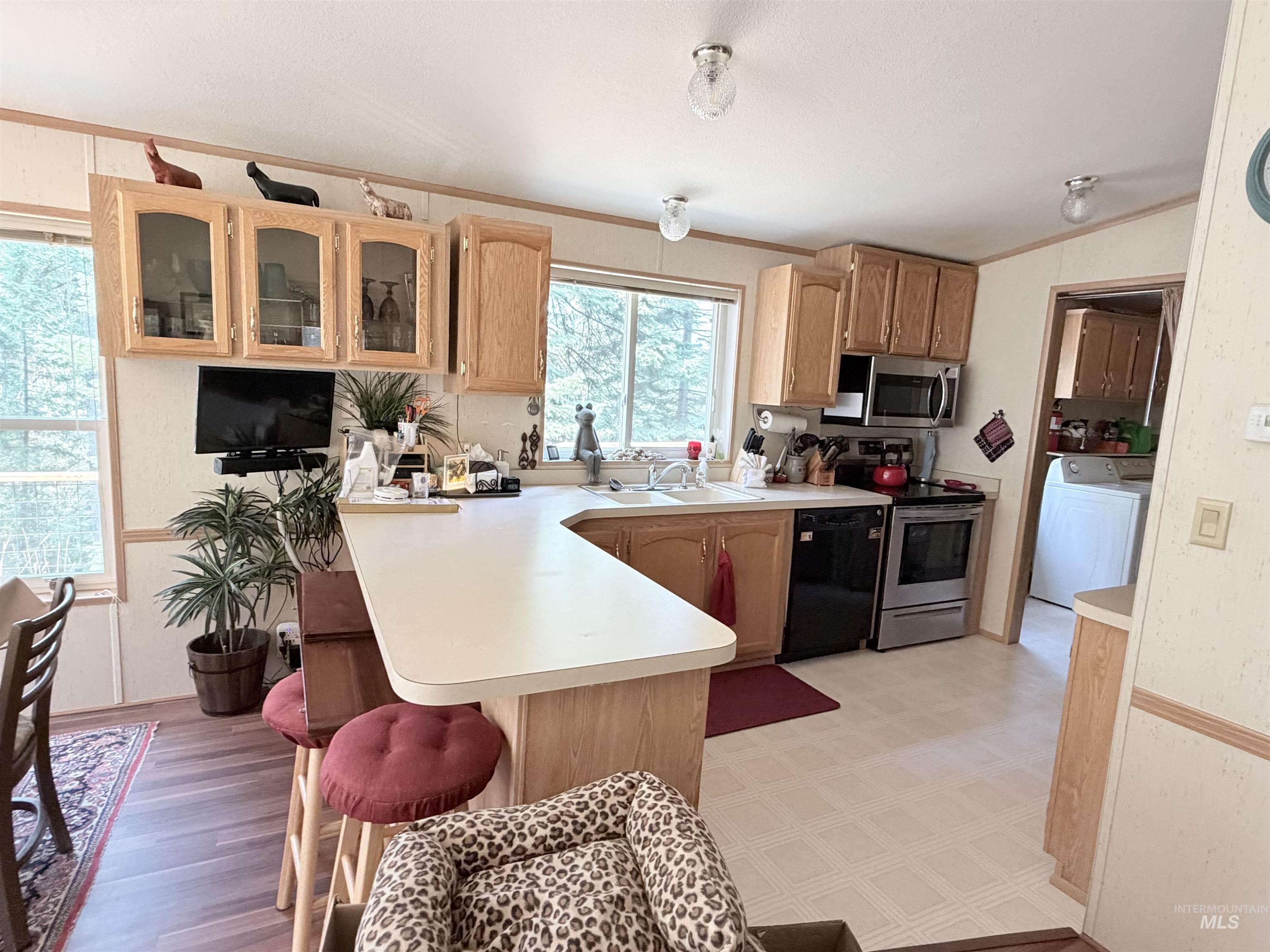 2 Snowbird Ln, Garden Valley, Idaho 83622, 3 Bedrooms, 2 Bathrooms, Residential For Sale, Price $424,000,MLS 98997569