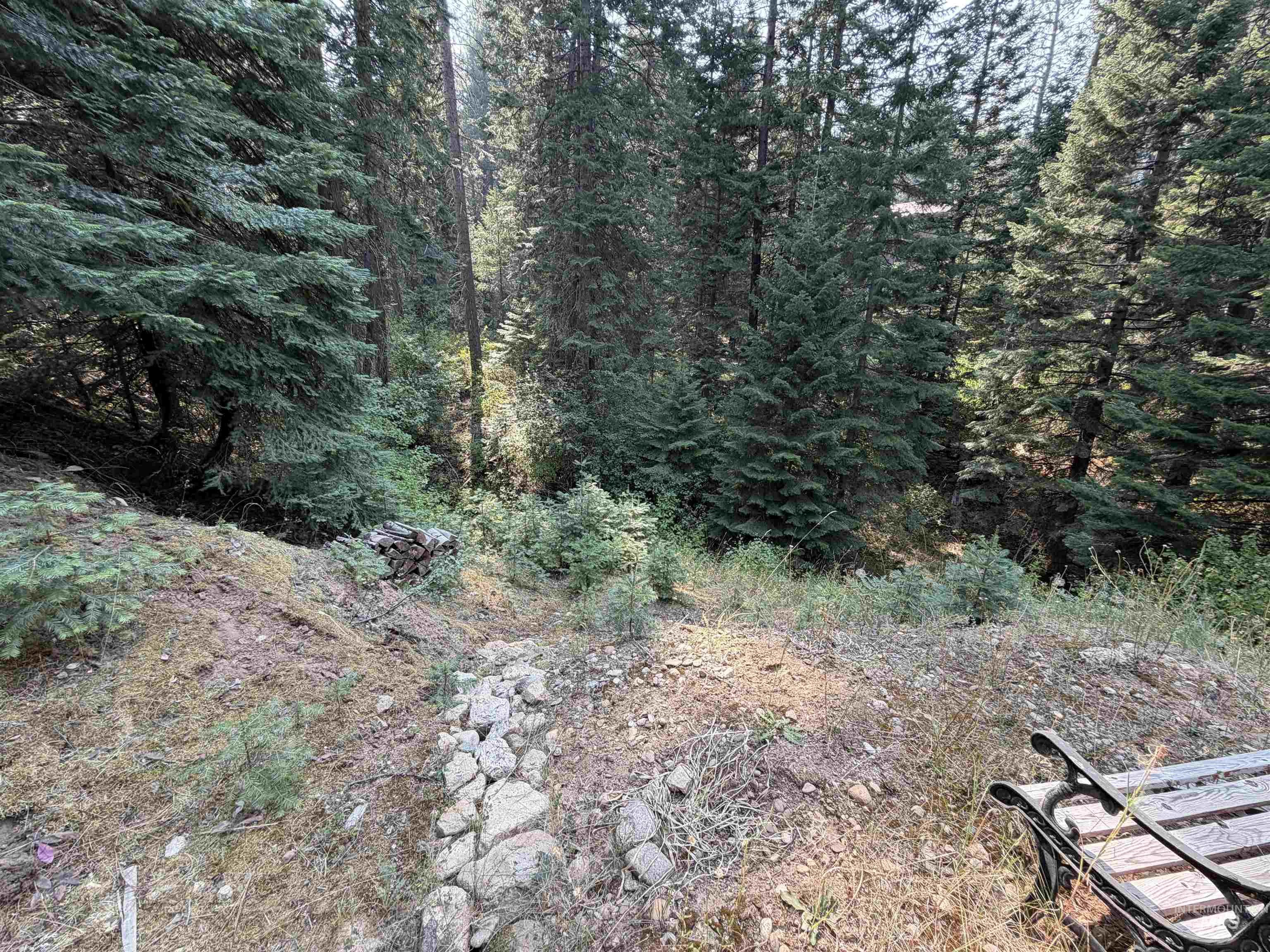 2 Snowbird Ln, Garden Valley, Idaho 83622, 3 Bedrooms, 2 Bathrooms, Residential For Sale, Price $424,000,MLS 98997569