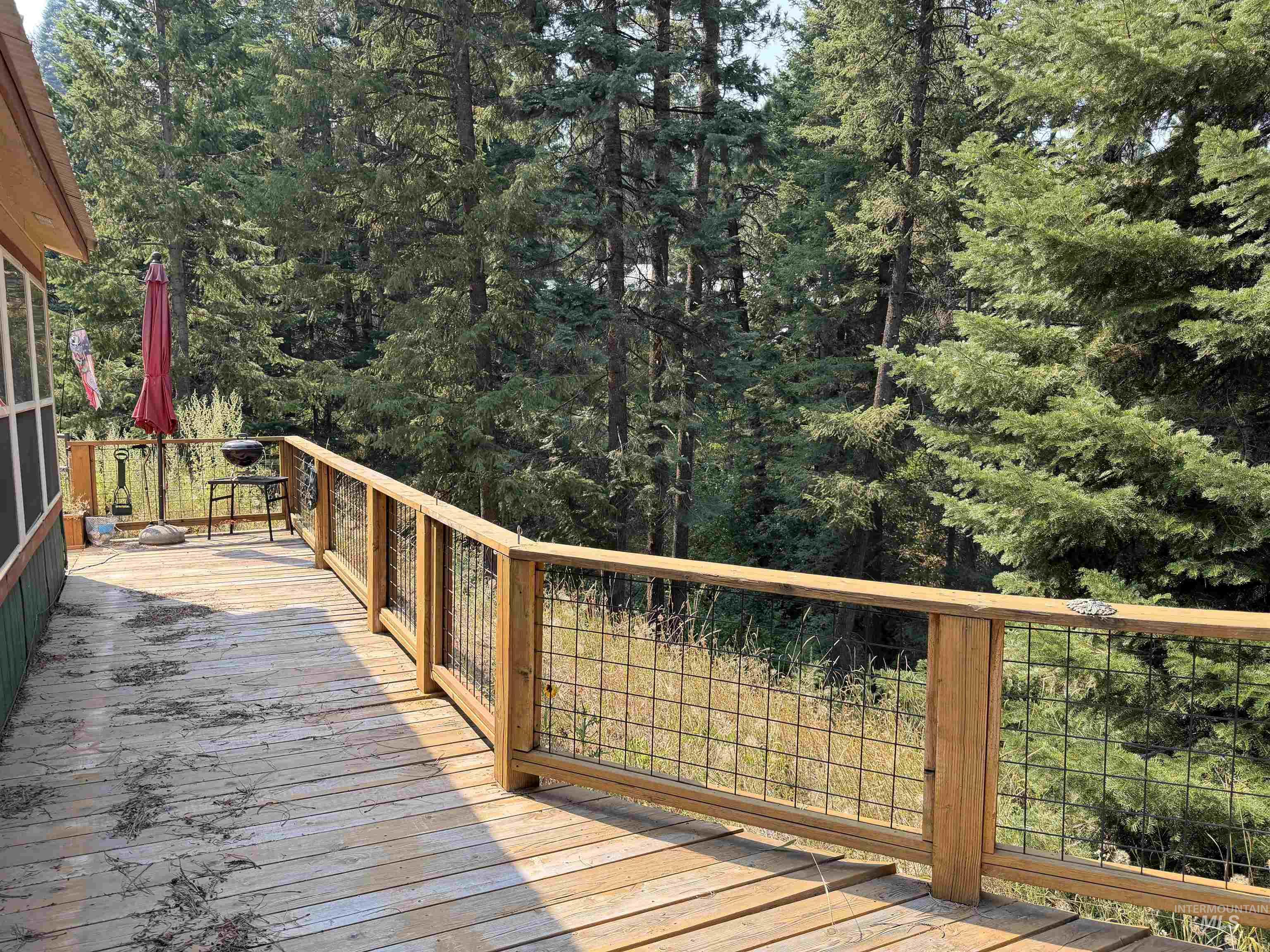 2 Snowbird Ln, Garden Valley, Idaho 83622, 3 Bedrooms, 2 Bathrooms, Residential For Sale, Price $424,000,MLS 98997569