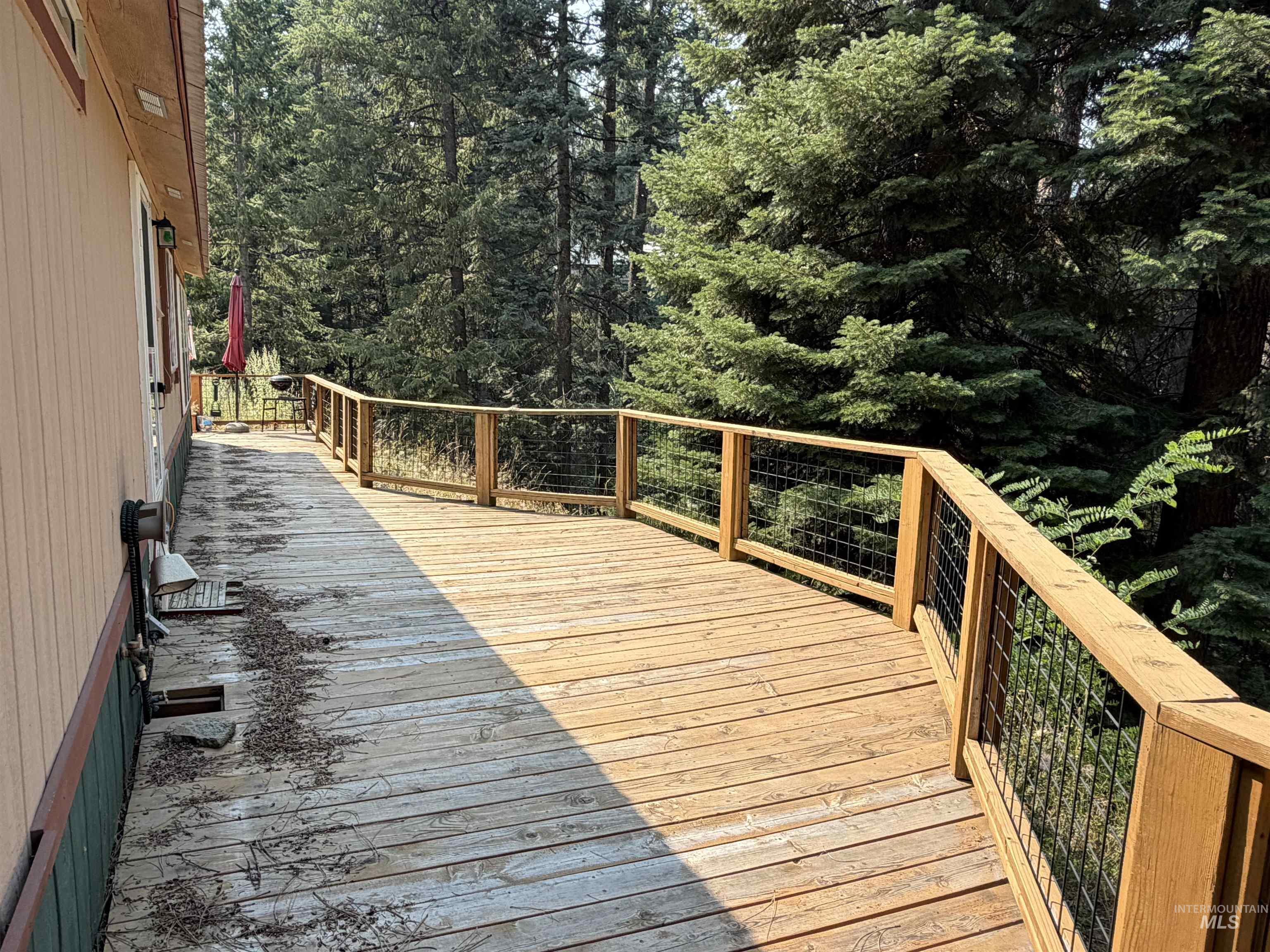2 Snowbird Ln, Garden Valley, Idaho 83622, 3 Bedrooms, 2 Bathrooms, Residential For Sale, Price $424,000,MLS 98997569