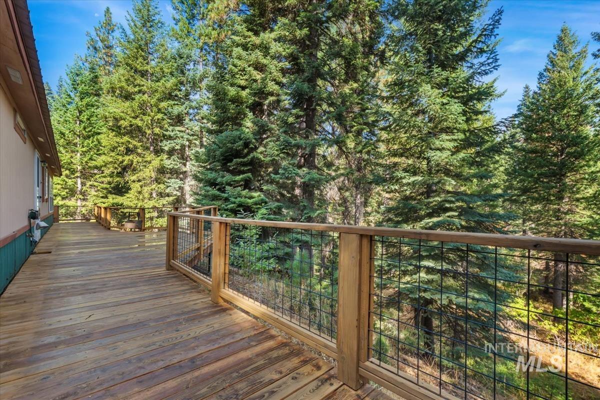 2 Snowbird Ln, Garden Valley, Idaho 83622, 3 Bedrooms, 2 Bathrooms, Residential For Sale, Price $424,000,MLS 98997569