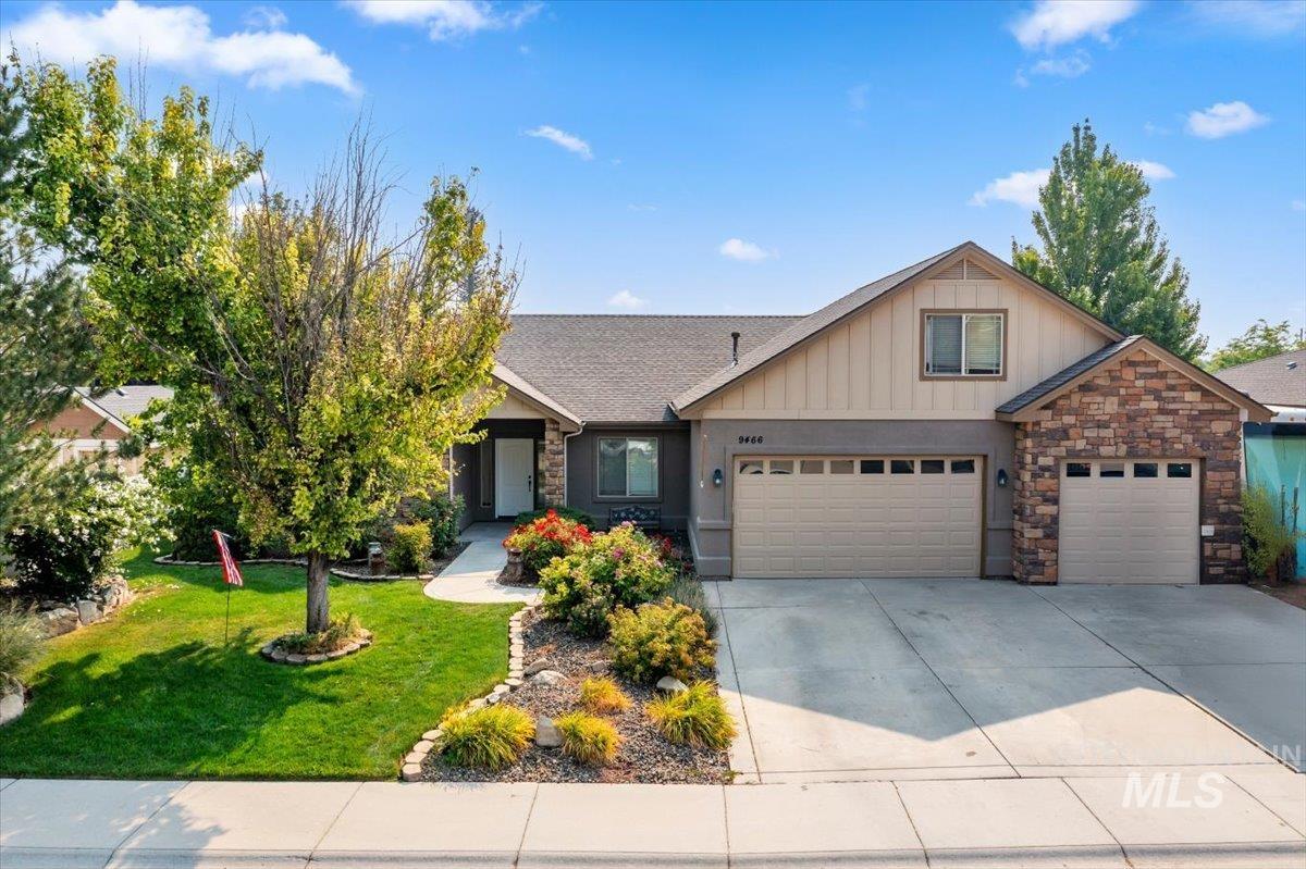 9466 S Kelsan Ave, Kuna, Idaho 83634, 4 Bedrooms, 2.5 Bathrooms, Residential For Sale, Price $699,900, 98997571