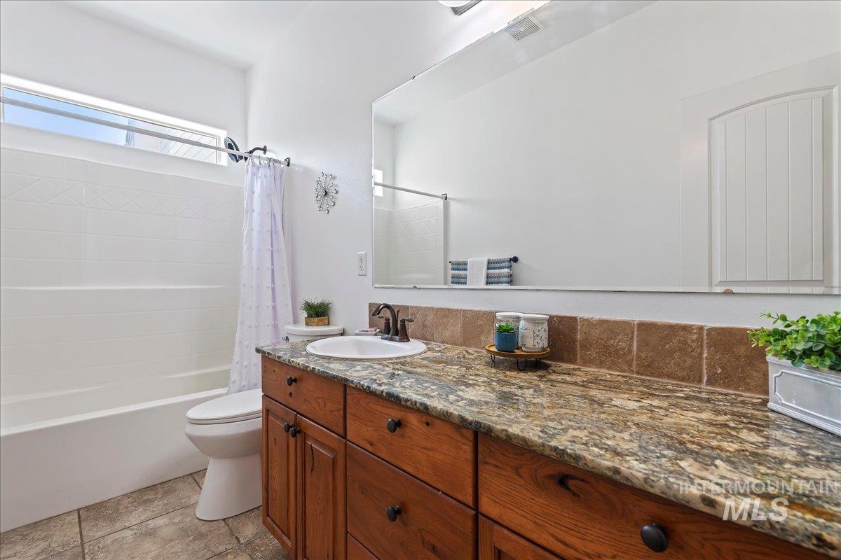 9466 S Kelsan Ave, Kuna, Idaho 83634, 4 Bedrooms, 2.5 Bathrooms, Residential For Sale, Price $699,900, 98997571