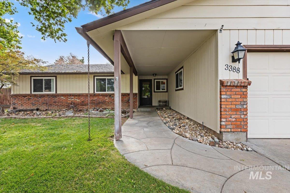 3388 N Buckboard Way, Boise, Idaho 83713, 3 Bedrooms, 2 Bathrooms, Residential For Sale, Price $395,000, 98997572