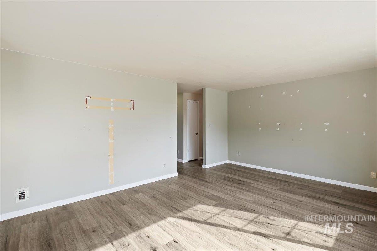3388 N Buckboard Way, Boise, Idaho 83713, 3 Bedrooms, 2 Bathrooms, Residential For Sale, Price $395,000, 98997572