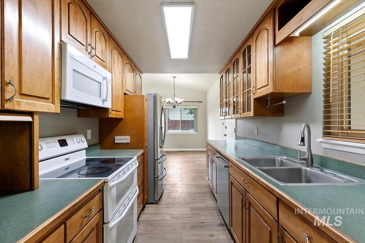3388 N Buckboard Way, Boise, Idaho 83713, 3 Bedrooms, 2 Bathrooms, Residential For Sale, Price $395,000, 98997572