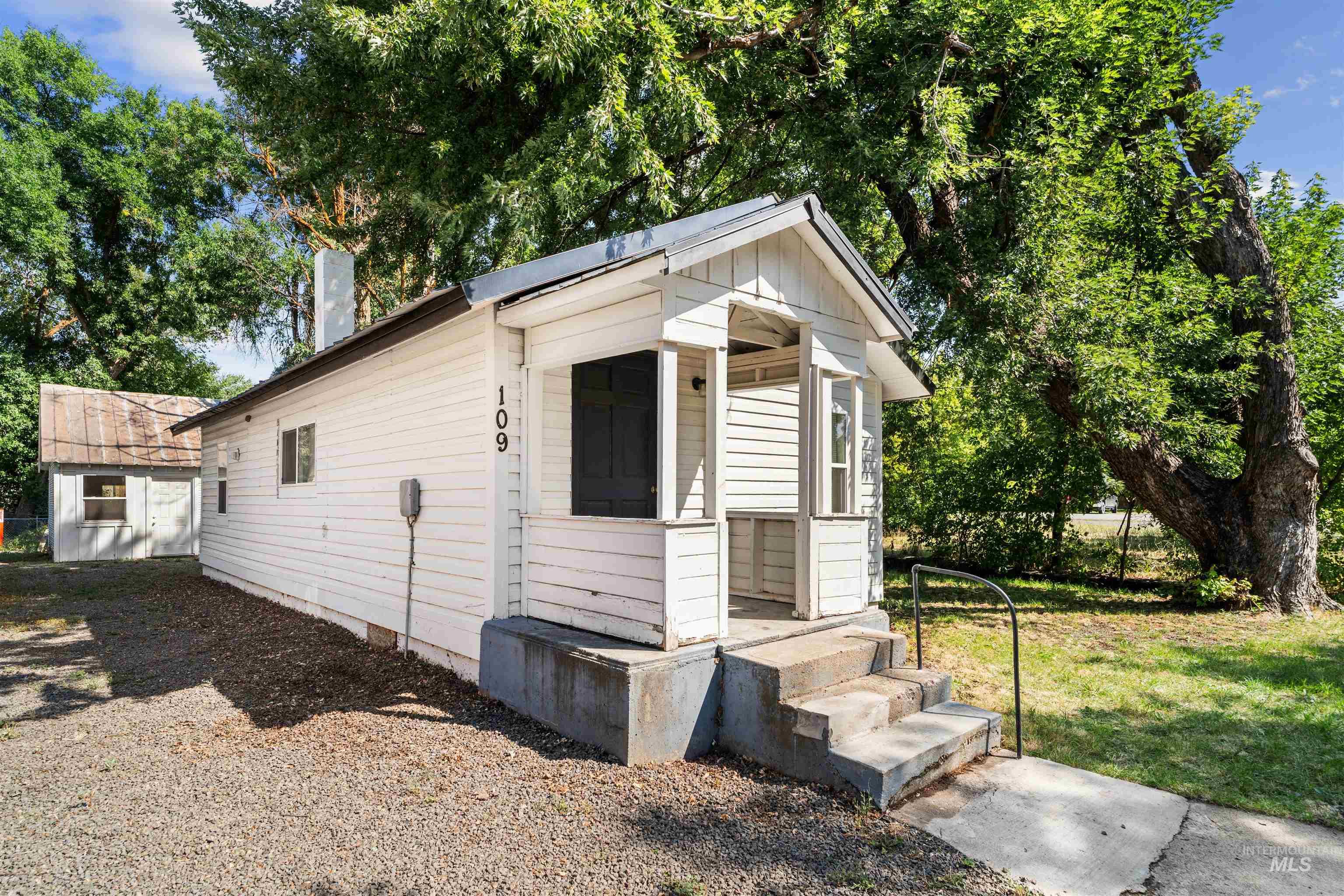 109 S Main Street, Council, Idaho 83612, 1 Bedroom, 1 Bathroom, Residential For Sale, Price $239,000,MLS 98997573