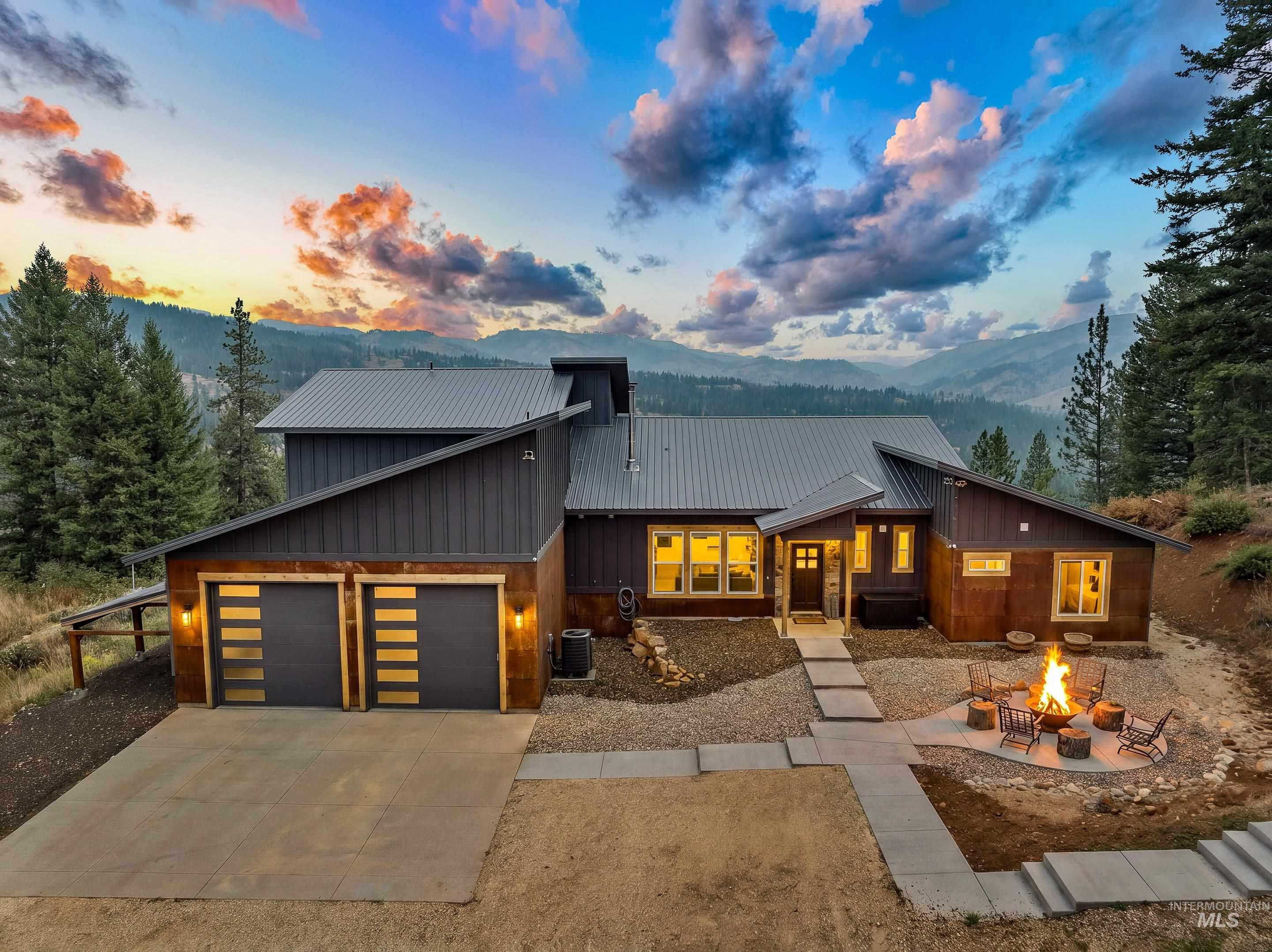 22 Dust Court, Boise, Idaho 83716, 3 Bedrooms, 3.5 Bathrooms, Residential For Sale, Price $1,100,000, 98997577