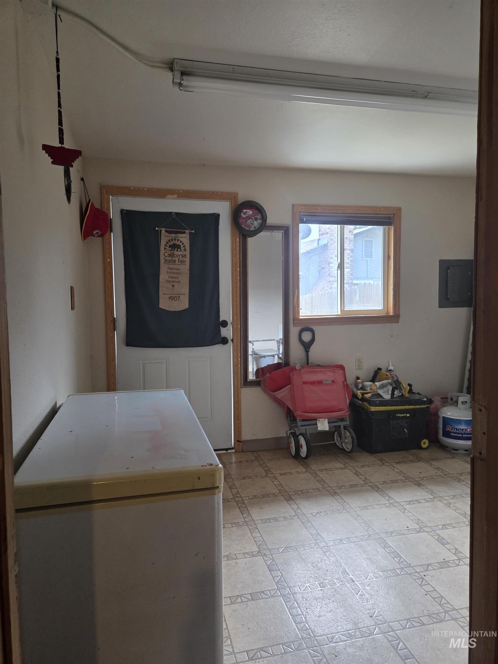 7382 W Danbury Ct, Boise, Idaho 83709, 3 Bedrooms, 2 Bathrooms, Residential For Sale, Price $404,000,MLS 98997578