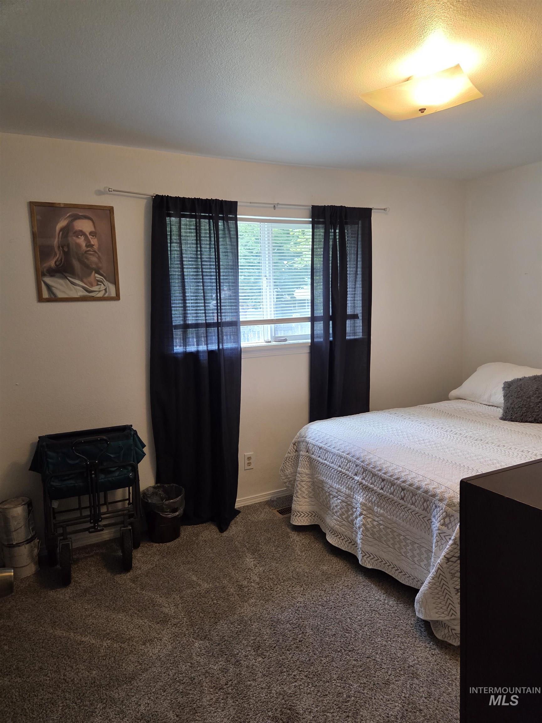 7382 W Danbury Ct, Boise, Idaho 83709, 3 Bedrooms, 2 Bathrooms, Residential For Sale, Price $404,000,MLS 98997578