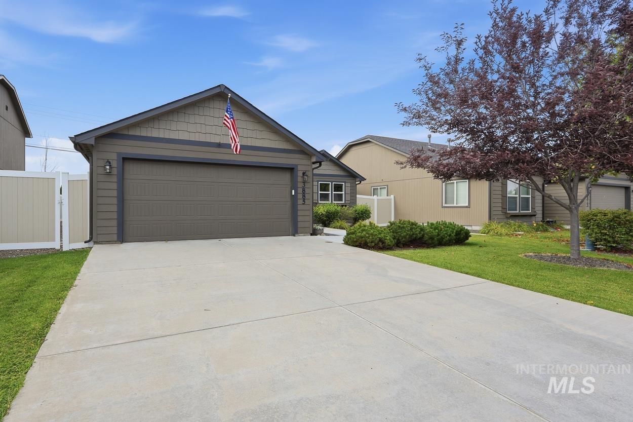 3885 S Windy Ridge Dr, Nampa, Idaho 83686, 3 Bedrooms, 2 Bathrooms, Residential For Sale, Price $369,900,MLS 98997579