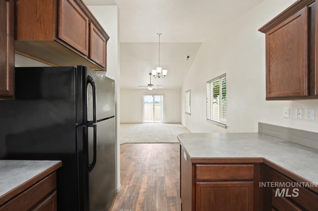 3885 S Windy Ridge Dr, Nampa, Idaho 83686, 3 Bedrooms, 2 Bathrooms, Residential For Sale, Price $369,900,MLS 98997579