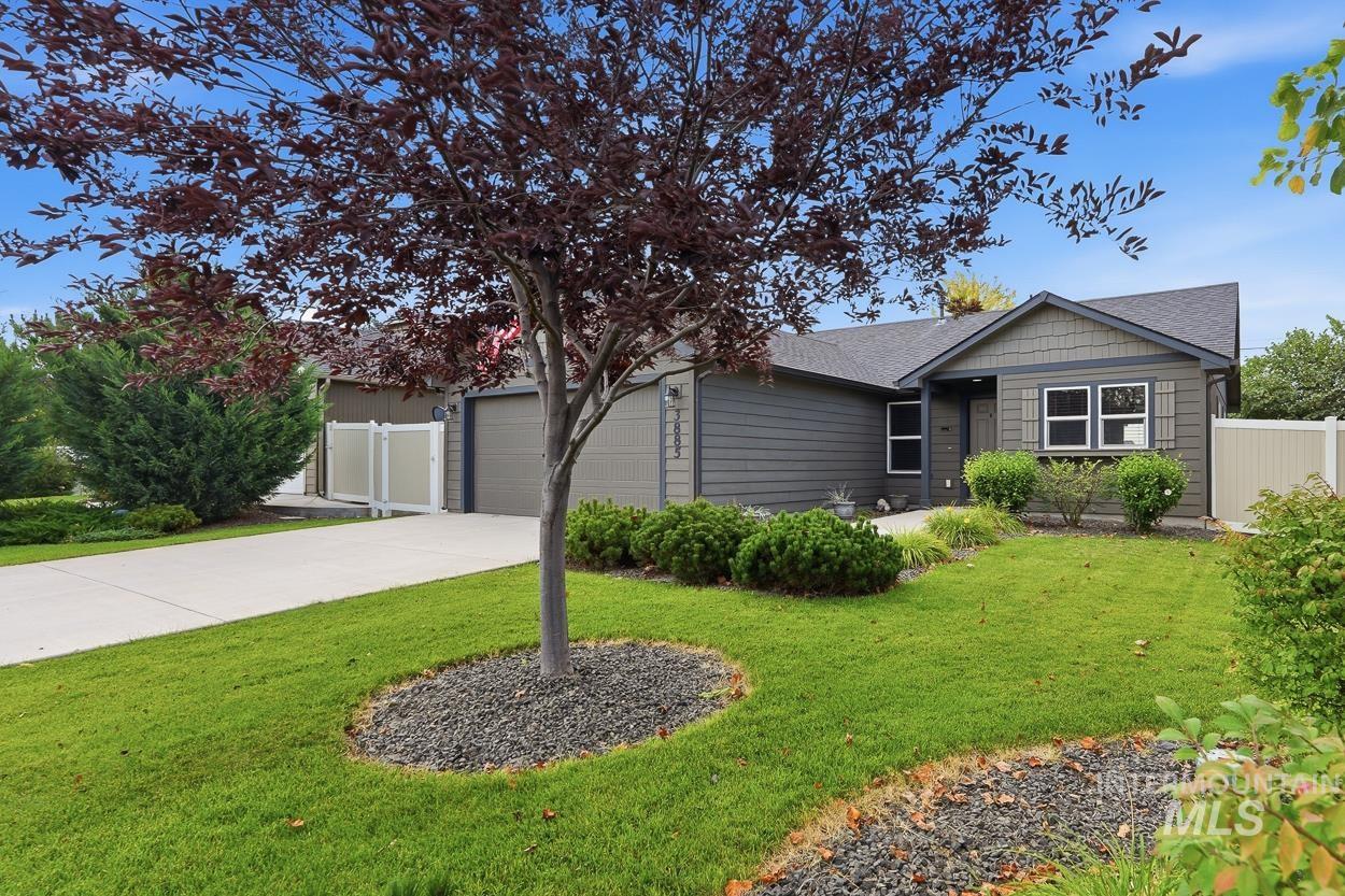 3885 S Windy Ridge Dr, Nampa, Idaho 83686, 3 Bedrooms, 2 Bathrooms, Residential For Sale, Price $369,900,MLS 98997579