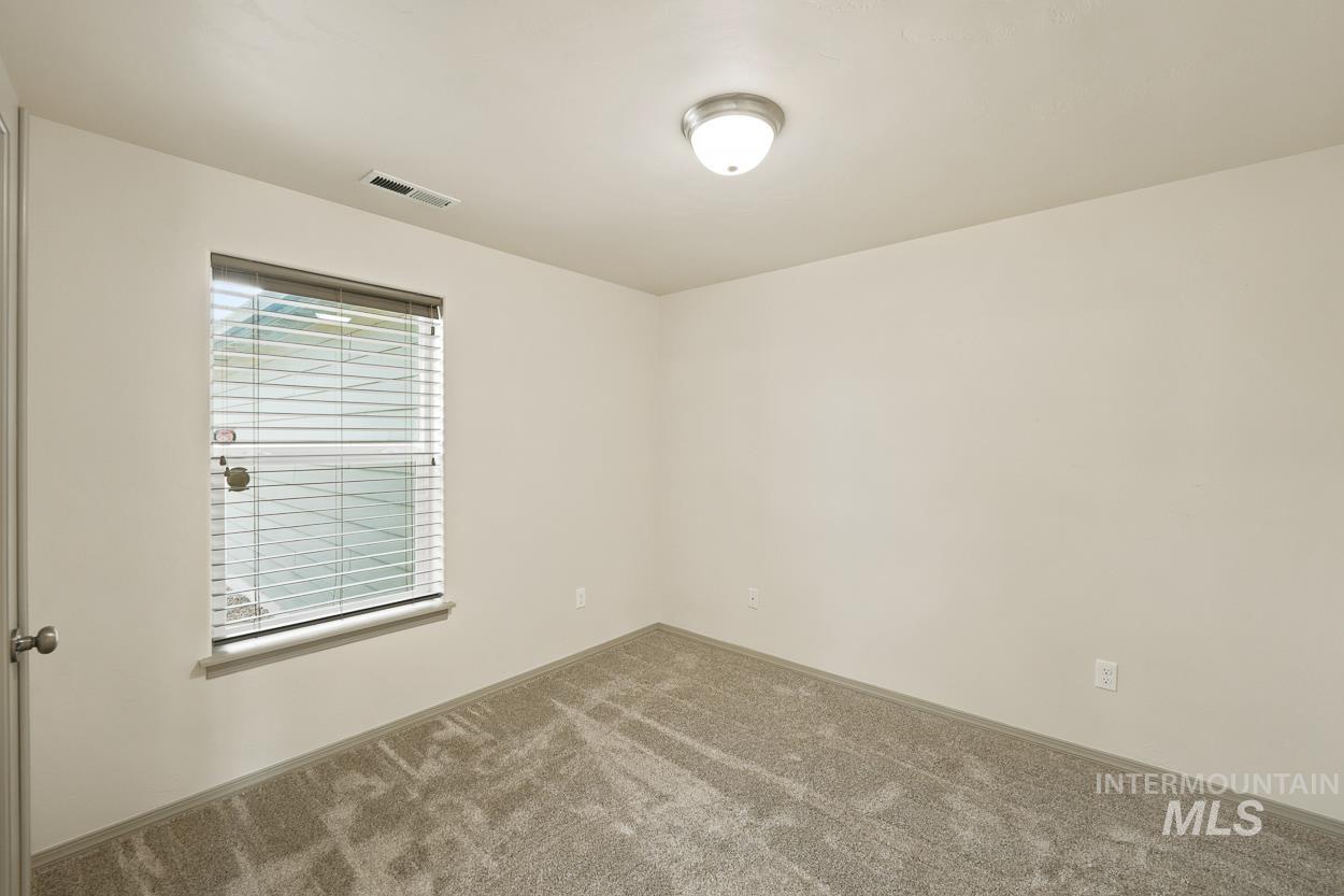 3885 S Windy Ridge Dr, Nampa, Idaho 83686, 3 Bedrooms, 2 Bathrooms, Residential For Sale, Price $369,900,MLS 98997579