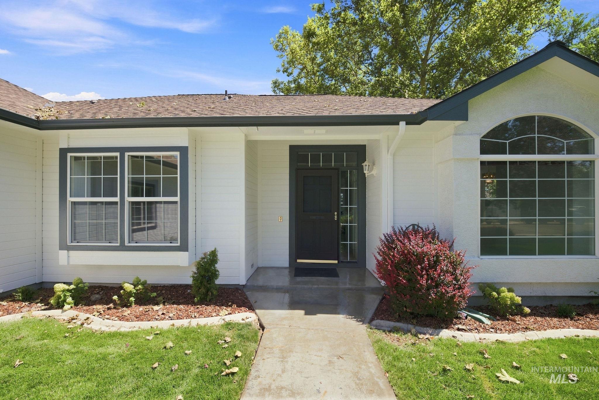 1720 N Summertree Way, Meridian, Idaho 83646, 3 Bedrooms, 2 Bathrooms, Residential For Sale, Price $629,000, 98997581