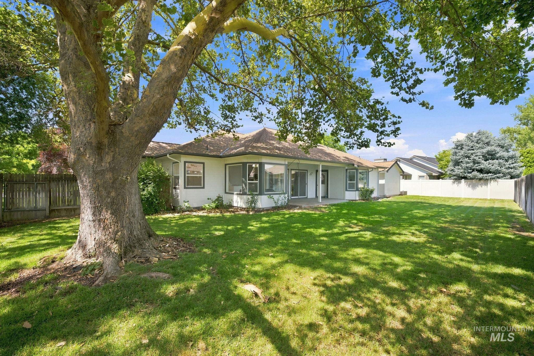 1720 N Summertree Way, Meridian, Idaho 83646, 3 Bedrooms, 2 Bathrooms, Residential For Sale, Price $629,000, 98997581