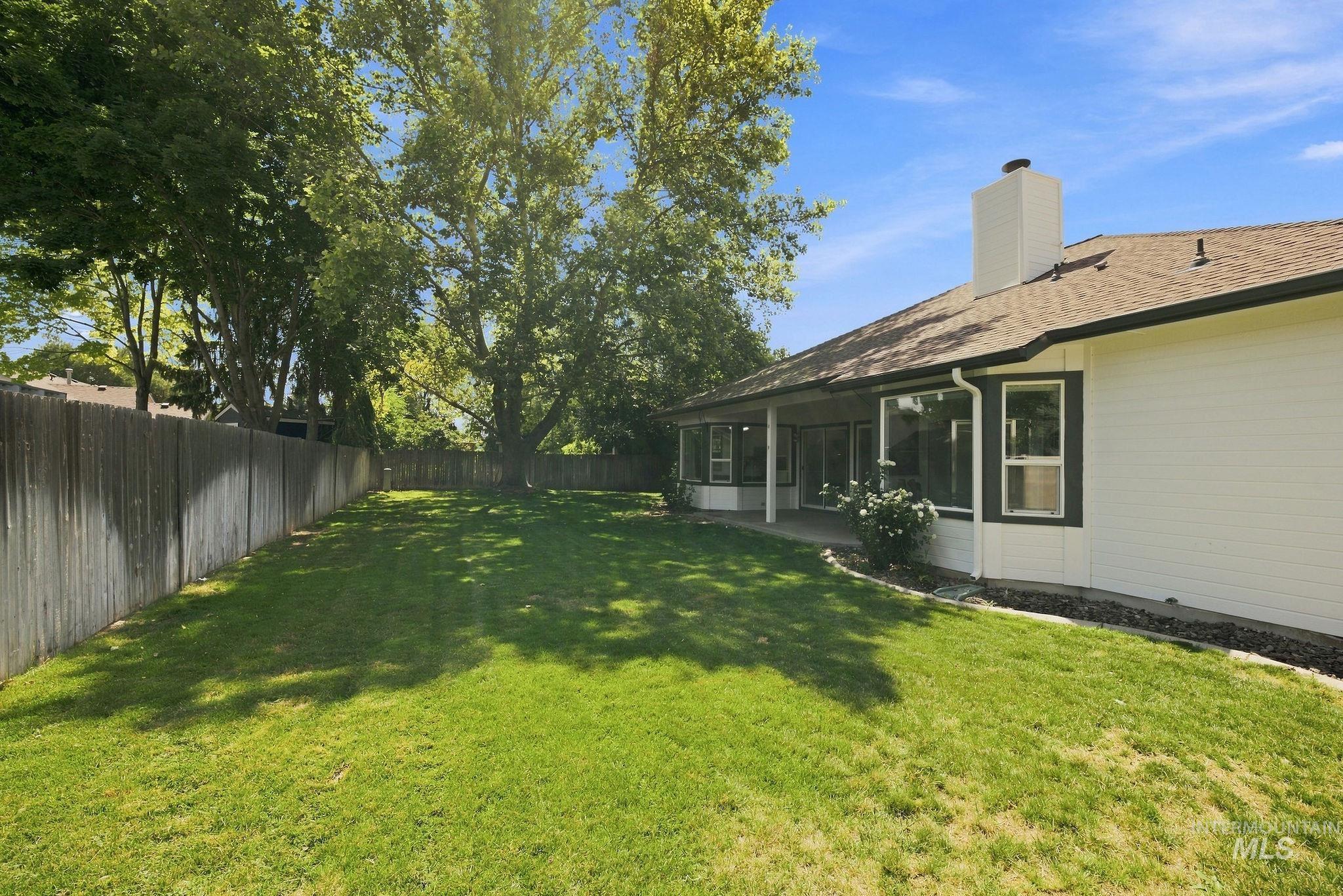 1720 N Summertree Way, Meridian, Idaho 83646, 3 Bedrooms, 2 Bathrooms, Residential For Sale, Price $629,000, 98997581
