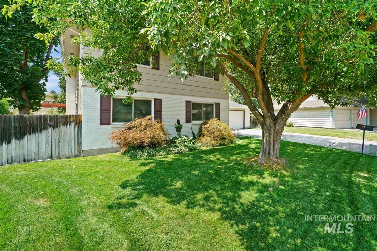 2845 S Snowflake Dr, Boise, Idaho 83706, 4 Bedrooms, 2.5 Bathrooms, Residential For Sale, Price $649,000, 98997582