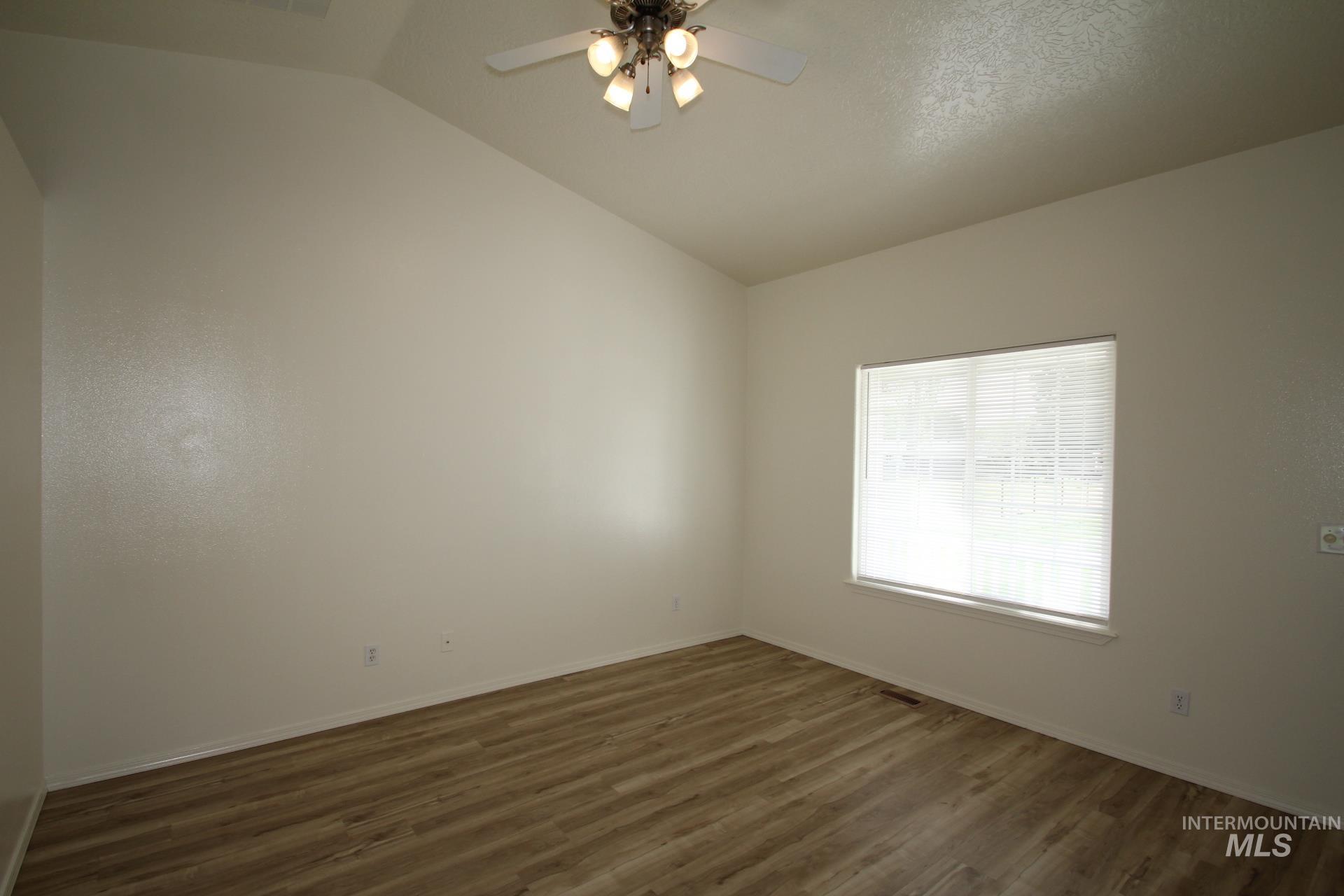 908 S Lily St., Nampa, Idaho 83686, 3 Bedrooms, 2 Bathrooms, Residential For Sale, Price $359,900,MLS 98997583