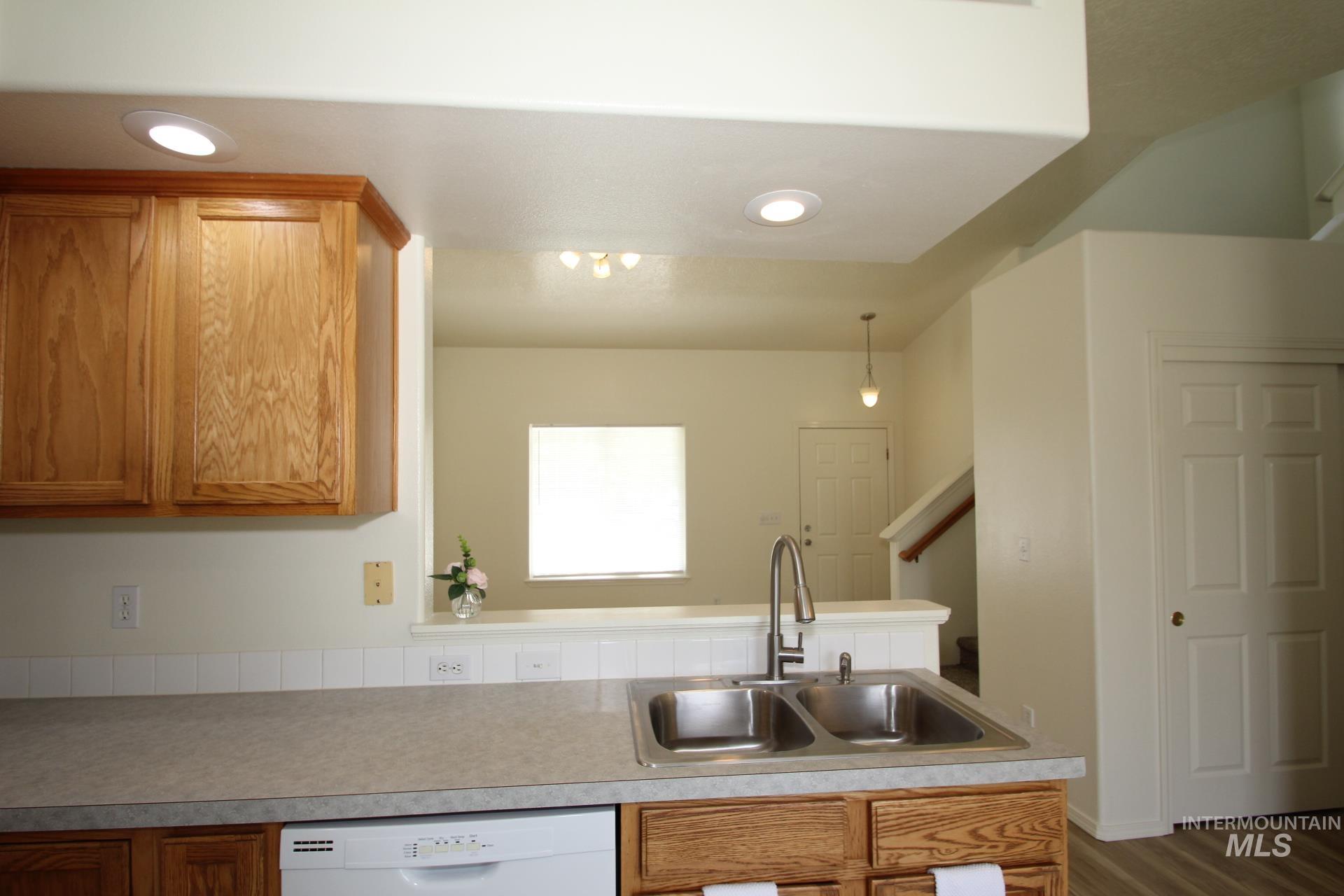 908 S Lily St., Nampa, Idaho 83686, 3 Bedrooms, 2 Bathrooms, Residential For Sale, Price $359,900,MLS 98997583