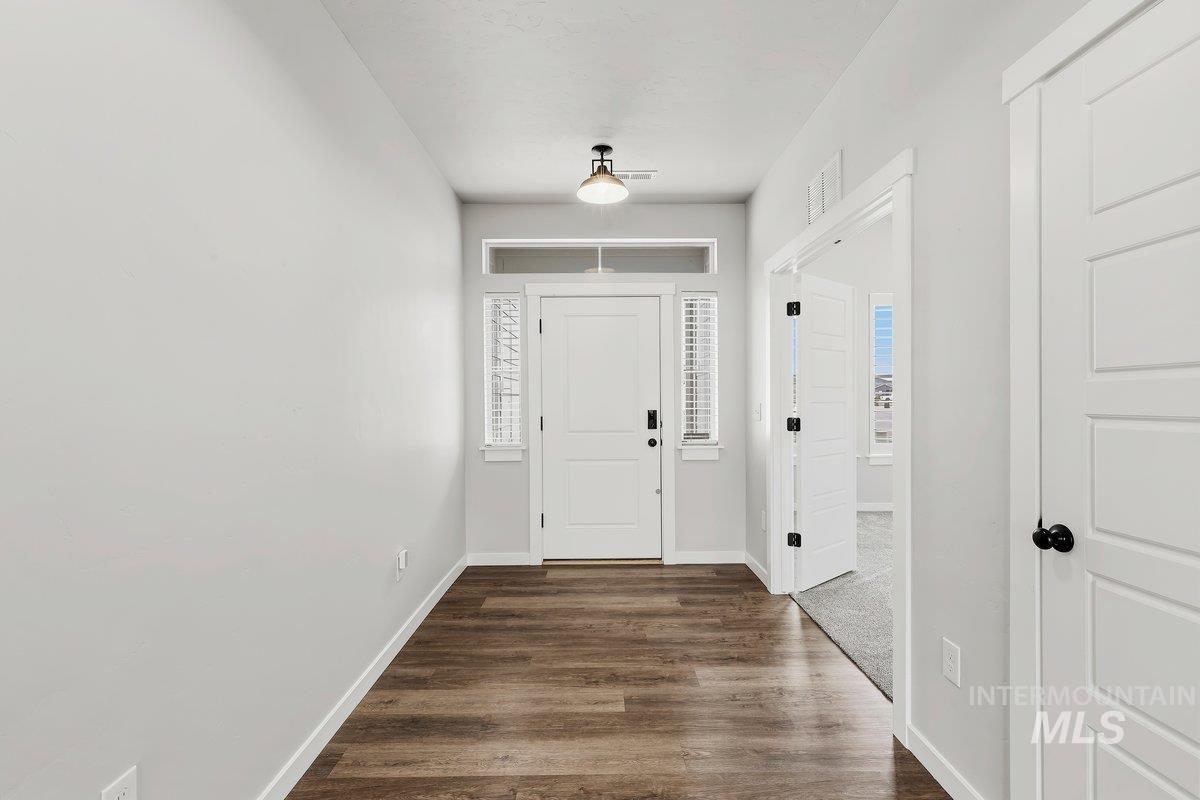 4067 N Skyros Way, Meridian, Idaho 83646, 4 Bedrooms, 2 Bathrooms, Residential For Sale, Price $595,900,MLS 98997584