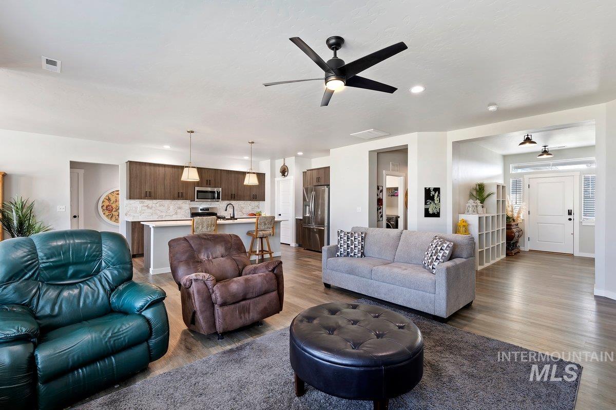 4067 N Skyros Way, Meridian, Idaho 83646, 4 Bedrooms, 2 Bathrooms, Residential For Sale, Price $599,900, 98997584