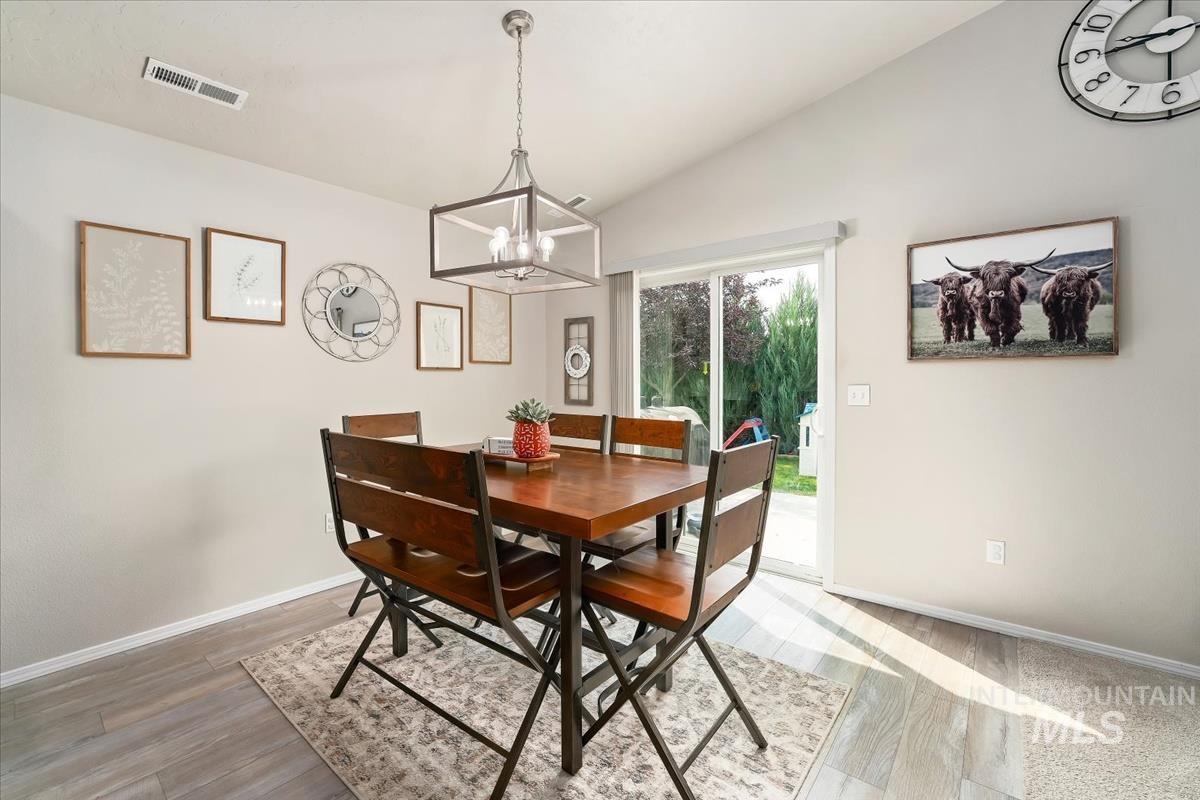 11555 Stockbridge Way, Caldwell, Idaho 83605, 3 Bedrooms, 2 Bathrooms, Residential For Sale, Price $397,500, 98997585