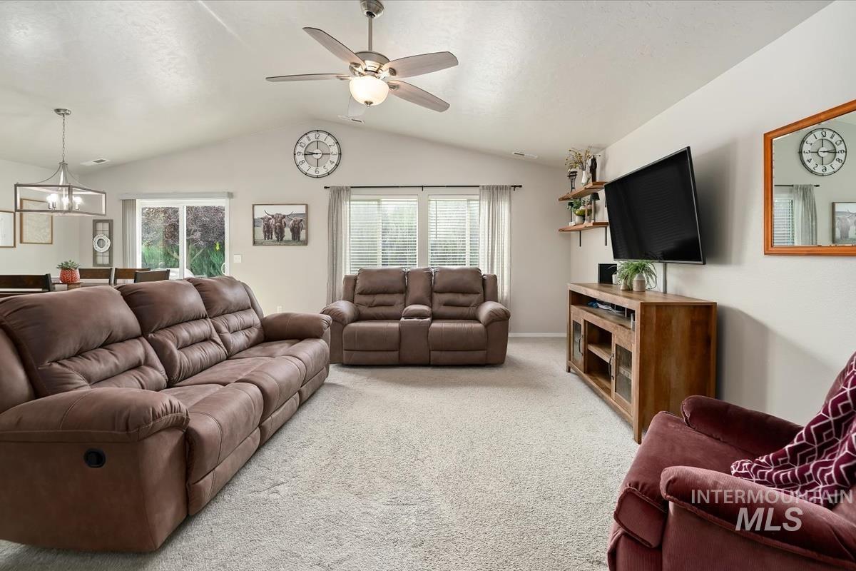 11555 Stockbridge Way, Caldwell, Idaho 83605, 3 Bedrooms, 2 Bathrooms, Residential For Sale, Price $397,500, 98997585