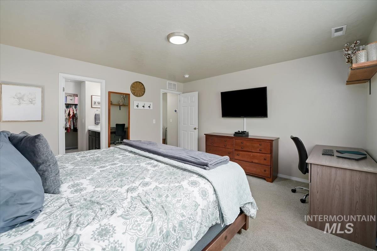 11555 Stockbridge Way, Caldwell, Idaho 83605, 3 Bedrooms, 2 Bathrooms, Residential For Sale, Price $397,500, 98997585