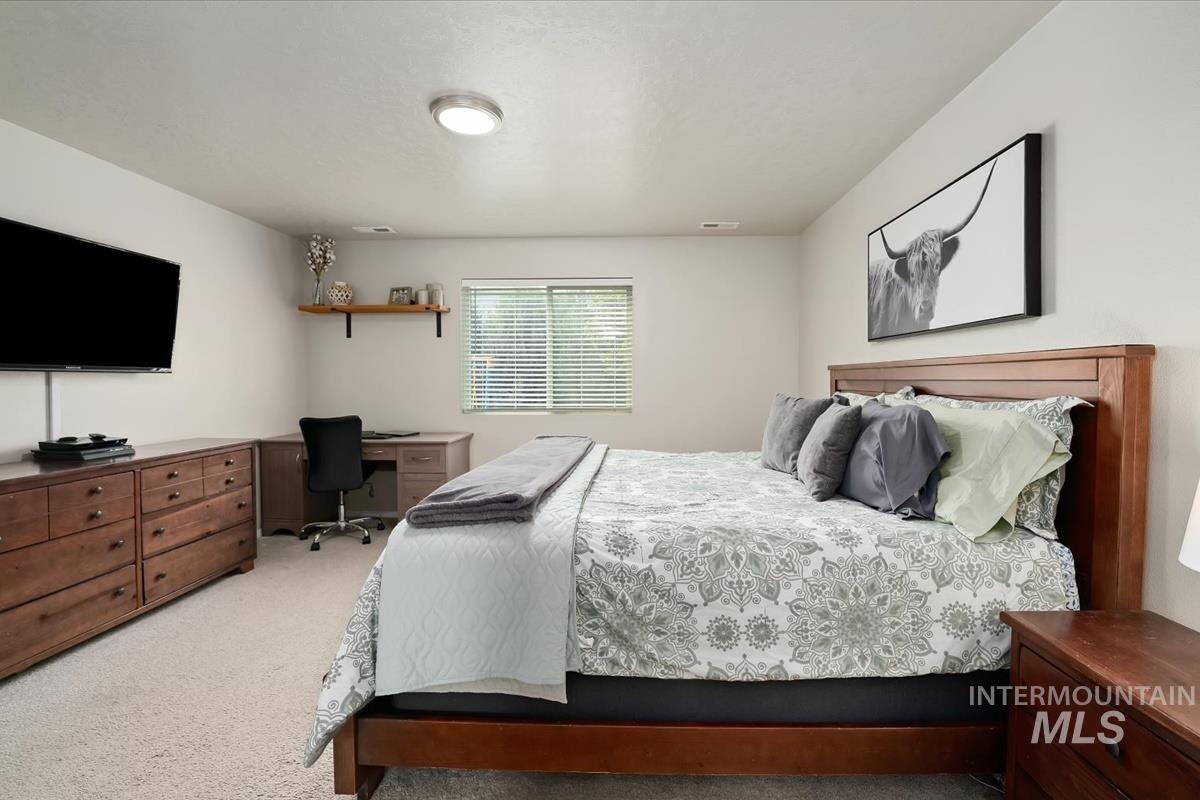 11555 Stockbridge Way, Caldwell, Idaho 83605, 3 Bedrooms, 2 Bathrooms, Residential For Sale, Price $397,500, 98997585