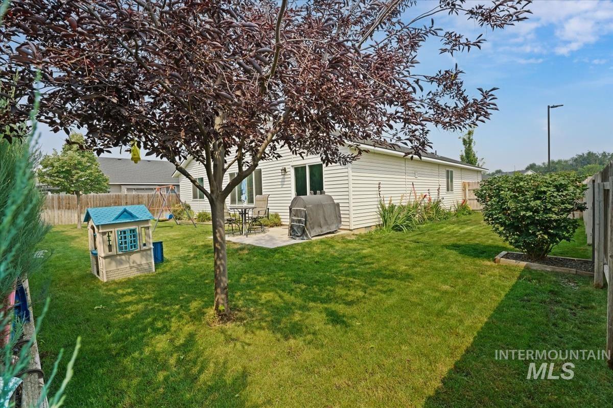 11555 Stockbridge Way, Caldwell, Idaho 83605, 3 Bedrooms, 2 Bathrooms, Residential For Sale, Price $397,500, 98997585