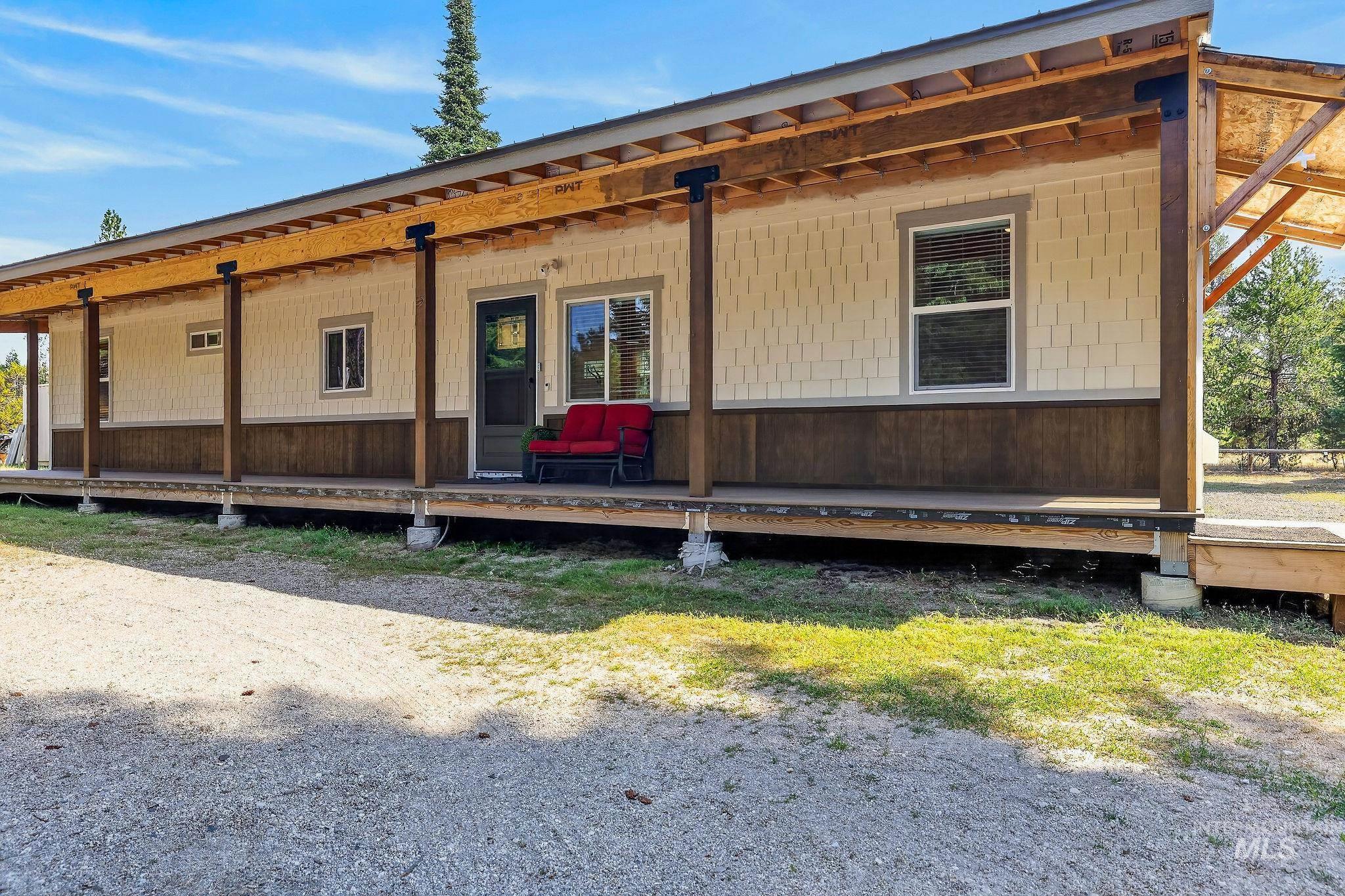122 Forest Place, Donnelly, Idaho 83615, 2 Bedrooms, 1 Bathroom, Residential For Sale, Price $489,000, 98997586