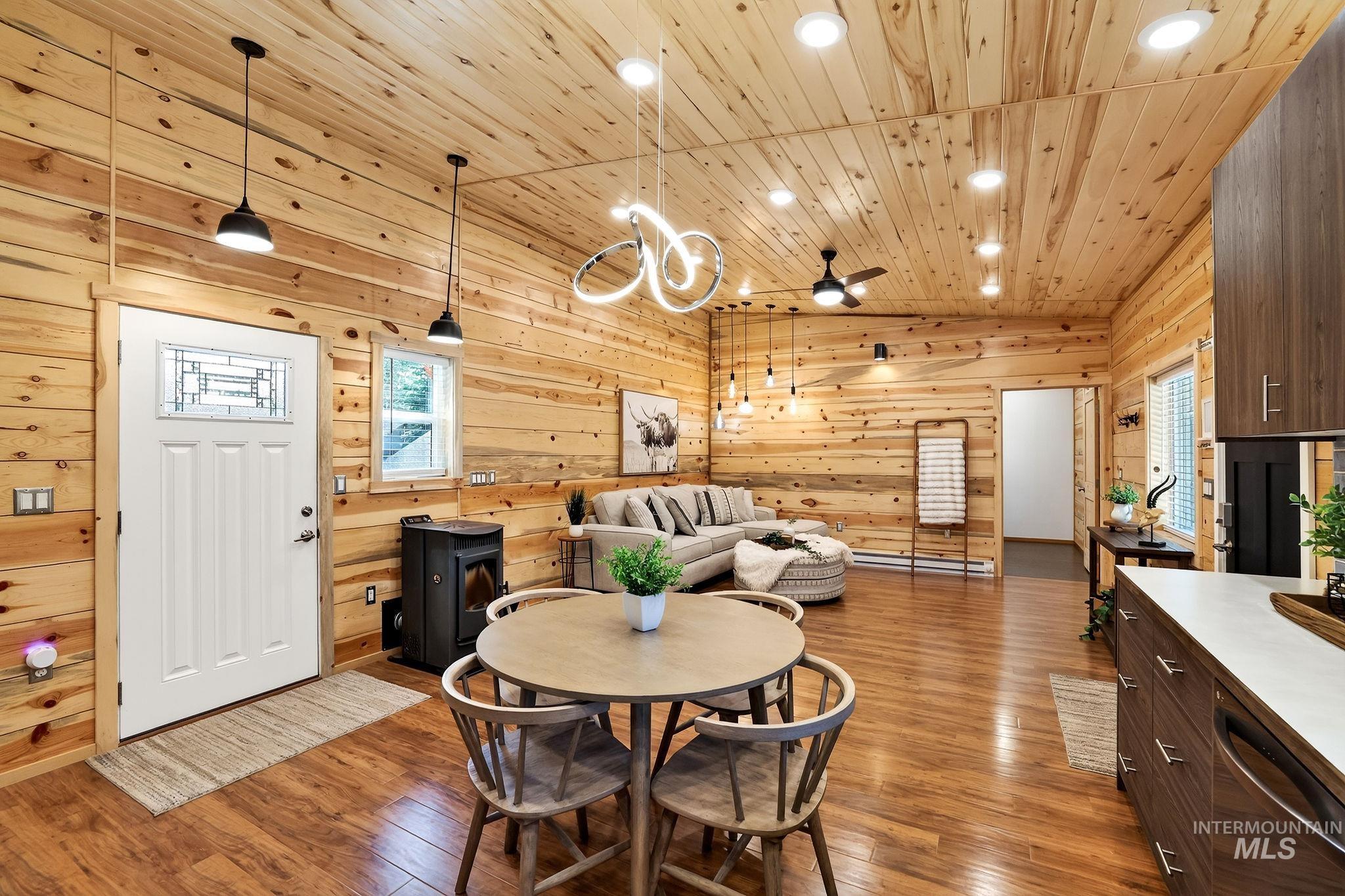122 Forest Place, Donnelly, Idaho 83615, 2 Bedrooms, 1 Bathroom, Residential For Sale, Price $489,000, 98997586