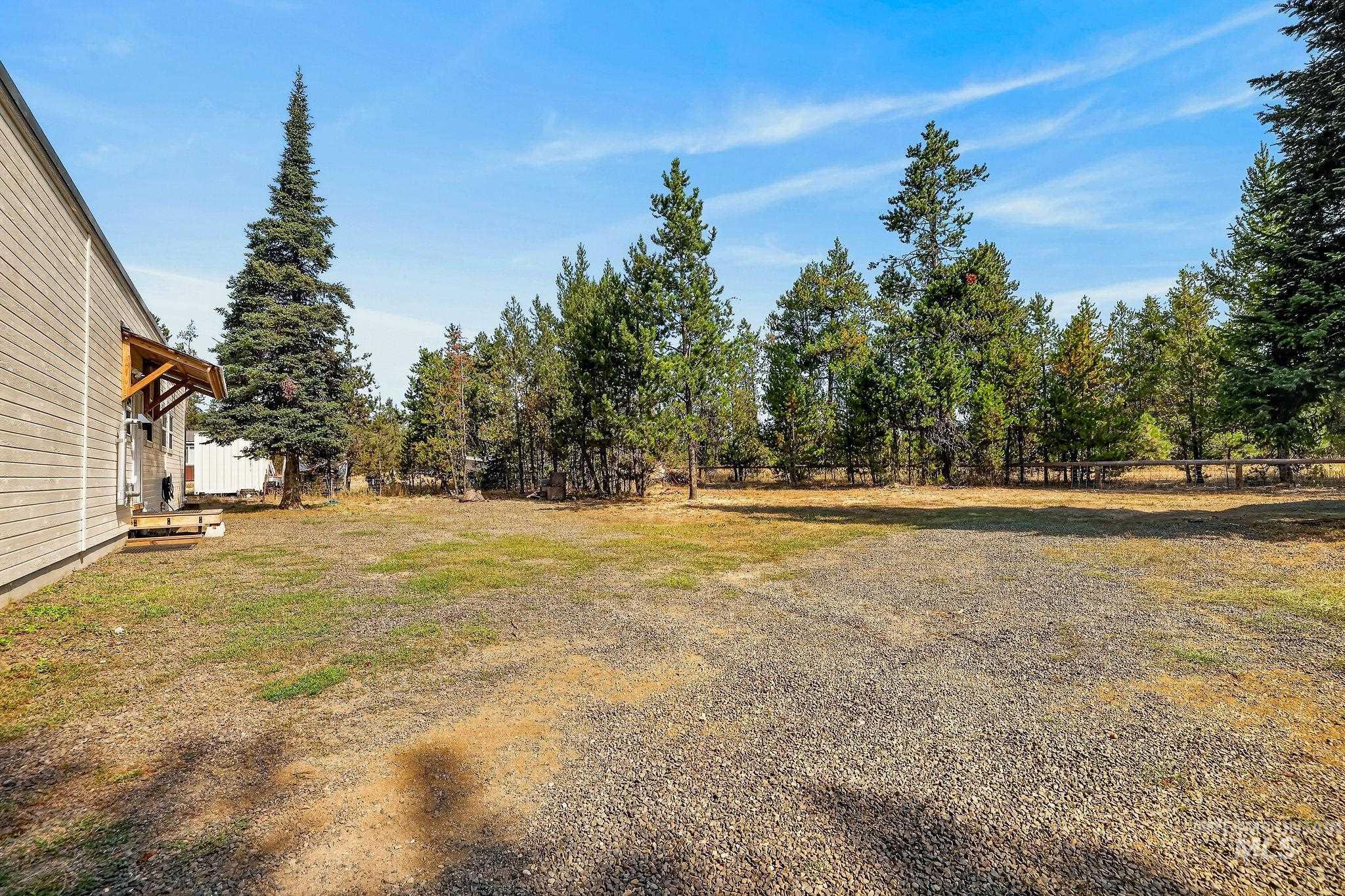 122 Forest Place, Donnelly, Idaho 83615, 2 Bedrooms, 1 Bathroom, Residential For Sale, Price $489,000, 98997586