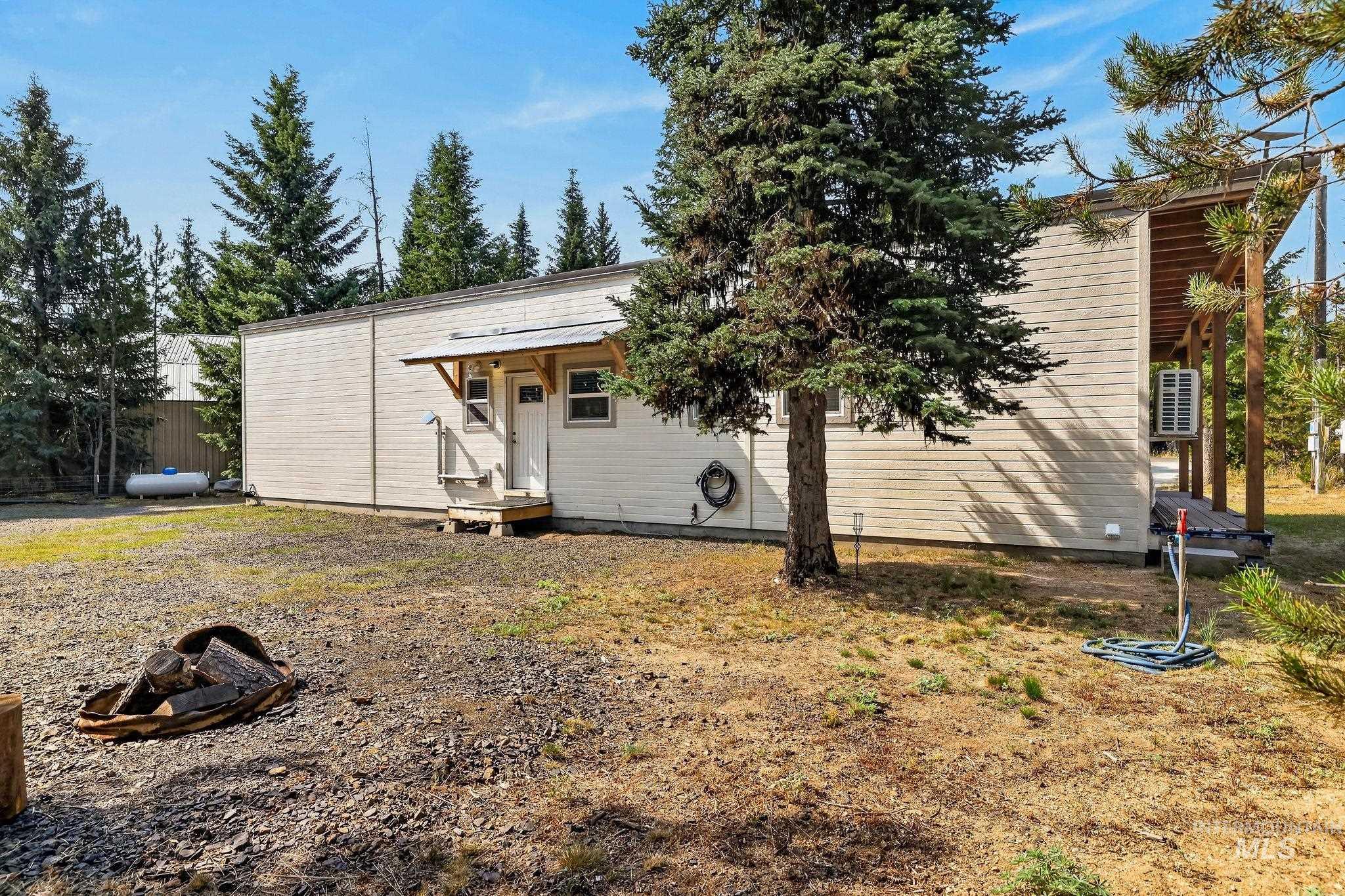 122 Forest Place, Donnelly, Idaho 83615, 2 Bedrooms, 1 Bathroom, Residential For Sale, Price $489,000, 98997586