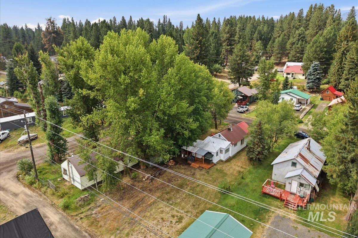 210 S Idaho St, Cascade, Idaho 83611, 2 Bedrooms, 1 Bathroom, Residential For Sale, Price $309,900, 98997587