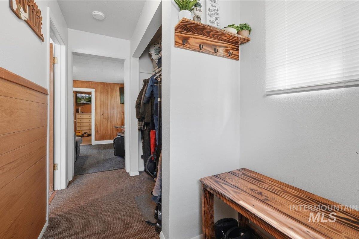 210 S Idaho St, Cascade, Idaho 83611, 2 Bedrooms, 1 Bathroom, Residential For Sale, Price $309,900, 98997587