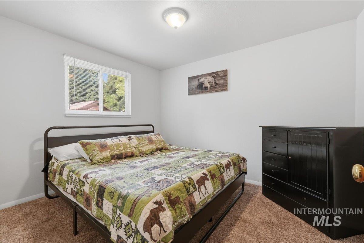 210 S Idaho St, Cascade, Idaho 83611, 2 Bedrooms, 1 Bathroom, Residential For Sale, Price $309,900, 98997587