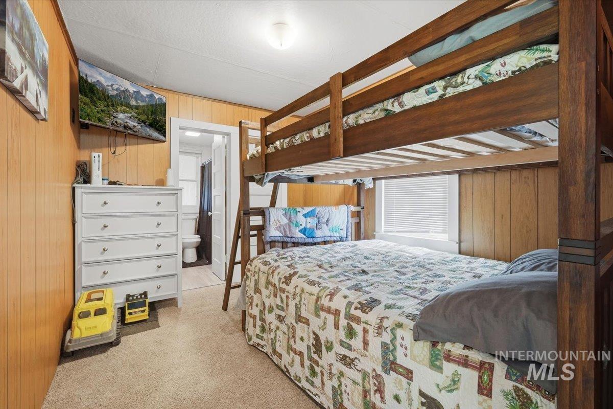 210 S Idaho St, Cascade, Idaho 83611, 2 Bedrooms, 1 Bathroom, Residential For Sale, Price $309,900, 98997587
