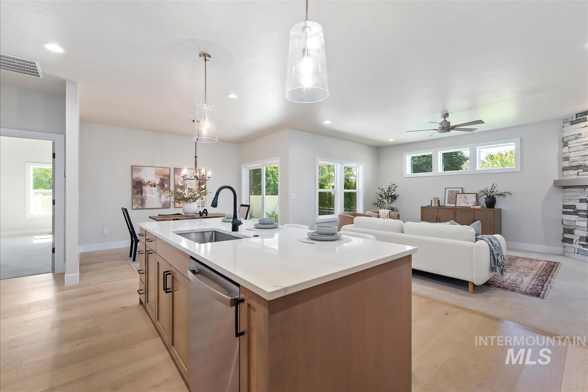 1469 N Parkshire Way, Meridian, Idaho 83642, 3 Bedrooms, 2 Bathrooms, Residential For Sale, Price $579,900, 98997588