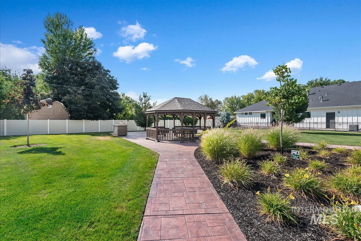 1469 N Parkshire Way, Meridian, Idaho 83642, 3 Bedrooms, 2 Bathrooms, Residential For Sale, Price $579,900, 98997588