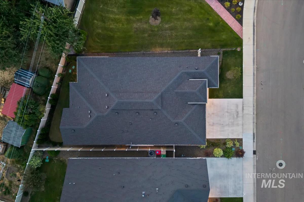1469 N Parkshire Way, Meridian, Idaho 83642, 3 Bedrooms, 2 Bathrooms, Residential For Sale, Price $579,900, 98997588