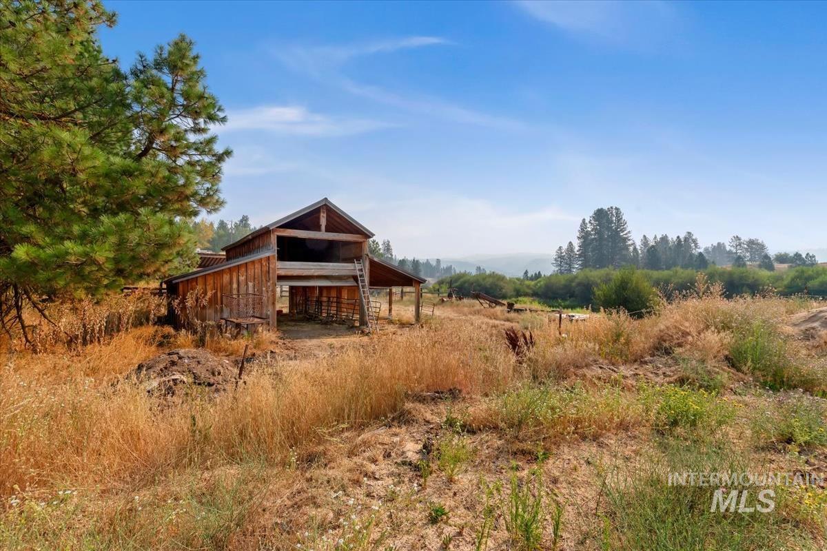 23 Timber Lane, Garden Valley, Idaho 83622, 3 Bedrooms, 2 Bathrooms, Residential For Sale, Price $870,000, 98997589