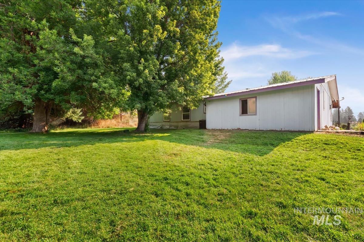 23 Timber Lane, Garden Valley, Idaho 83622, 3 Bedrooms, 2 Bathrooms, Residential For Sale, Price $870,000, 98997589