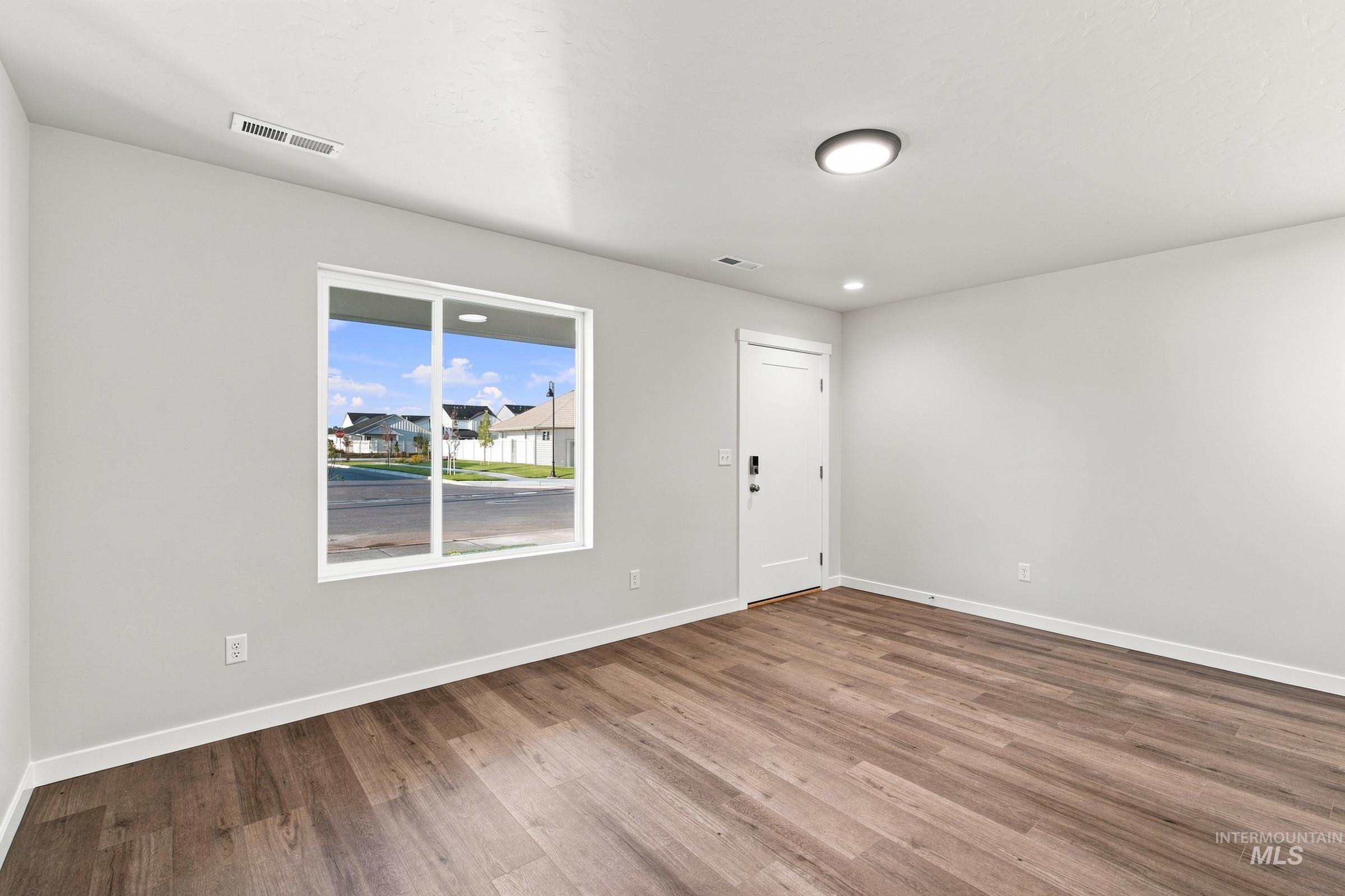 7362 W Newtown Dr, Eagle, Idaho 83616, 5 Bedrooms, 3 Bathrooms, Residential For Sale, Price $659,990,MLS 98997615