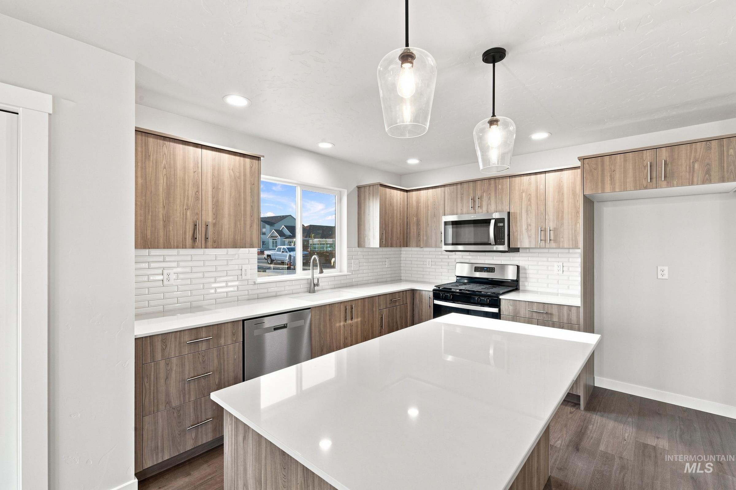 7362 W Newtown Dr, Eagle, Idaho 83616, 5 Bedrooms, 3 Bathrooms, Residential For Sale, Price $659,990,MLS 98997615
