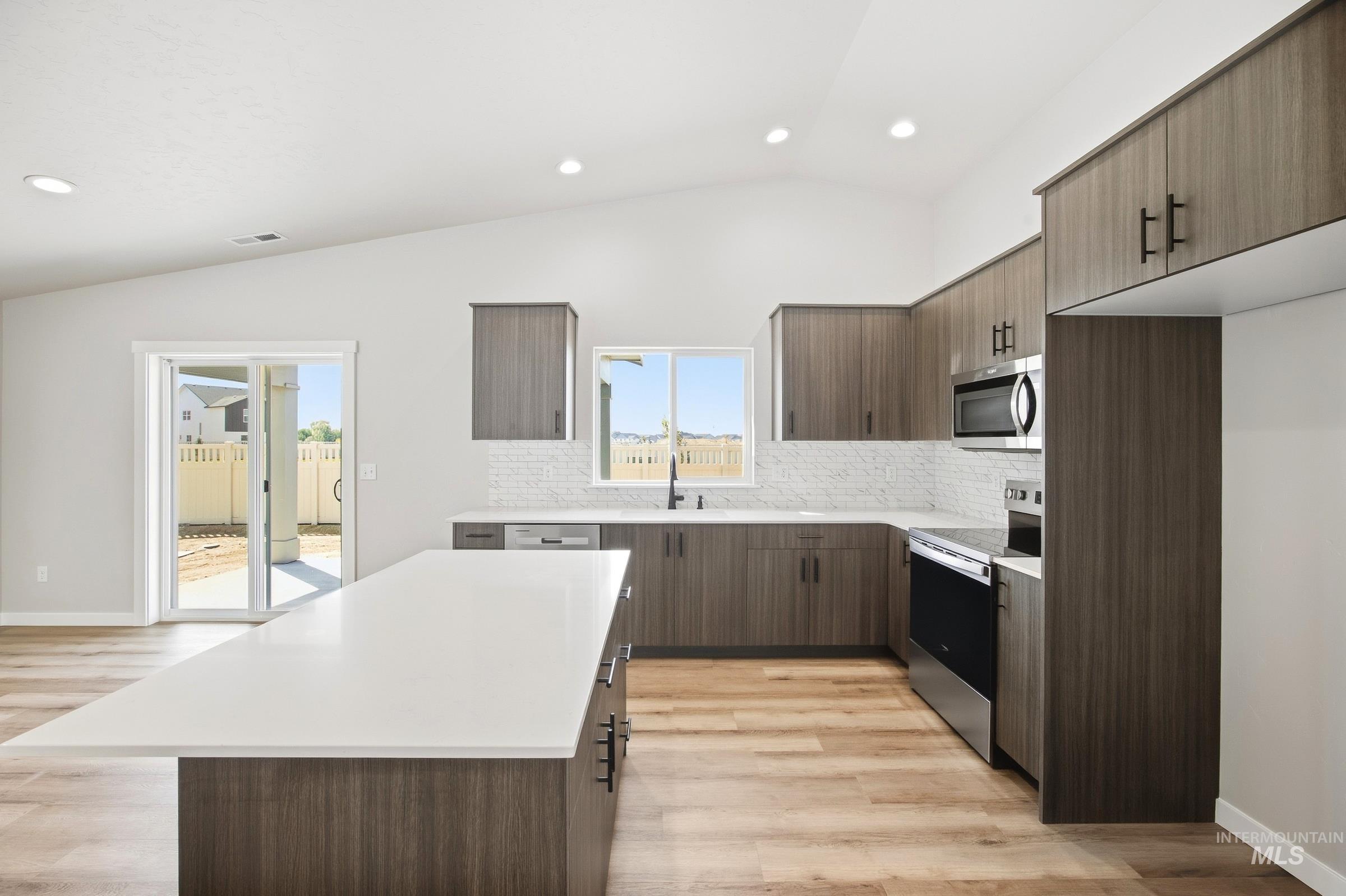 7481 W Newtown Dr, Eagle, Idaho 83616, 4 Bedrooms, 2 Bathrooms, Residential For Sale, Price $569,990,MLS 98997617