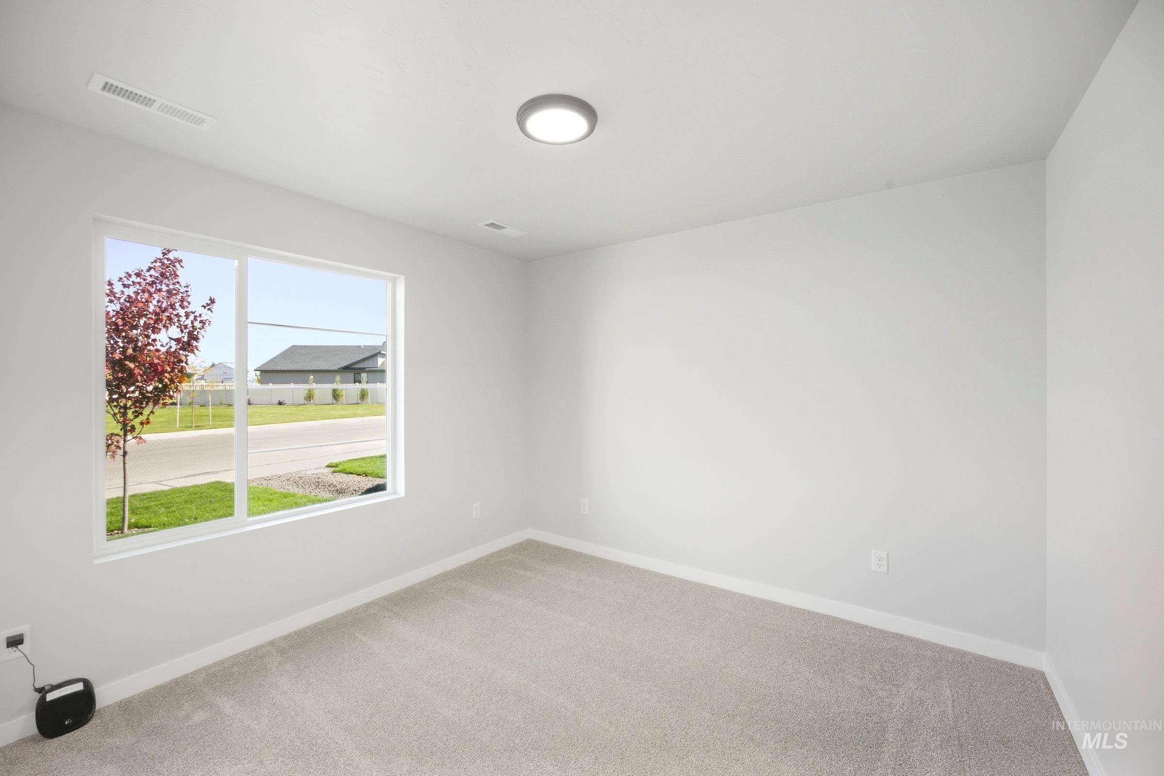 7481 W Newtown Dr, Eagle, Idaho 83616, 4 Bedrooms, 2 Bathrooms, Residential For Sale, Price $569,990,MLS 98997617